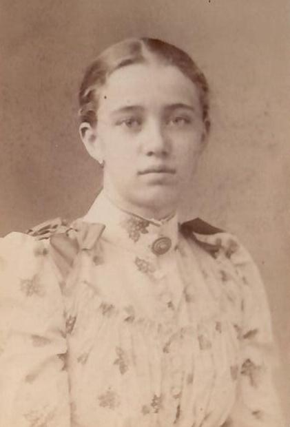 Marie Luise Redecker, verheiratete Junker, ca. 1918